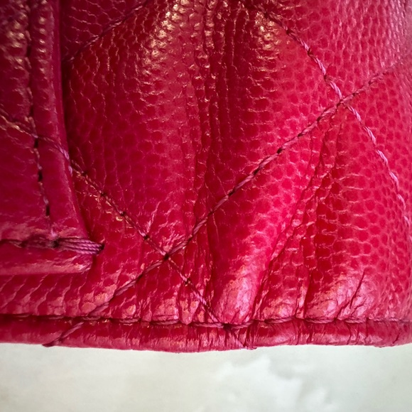 Rare Chanel card holder XL Reissue Raspberry color - Picture 13 of 15